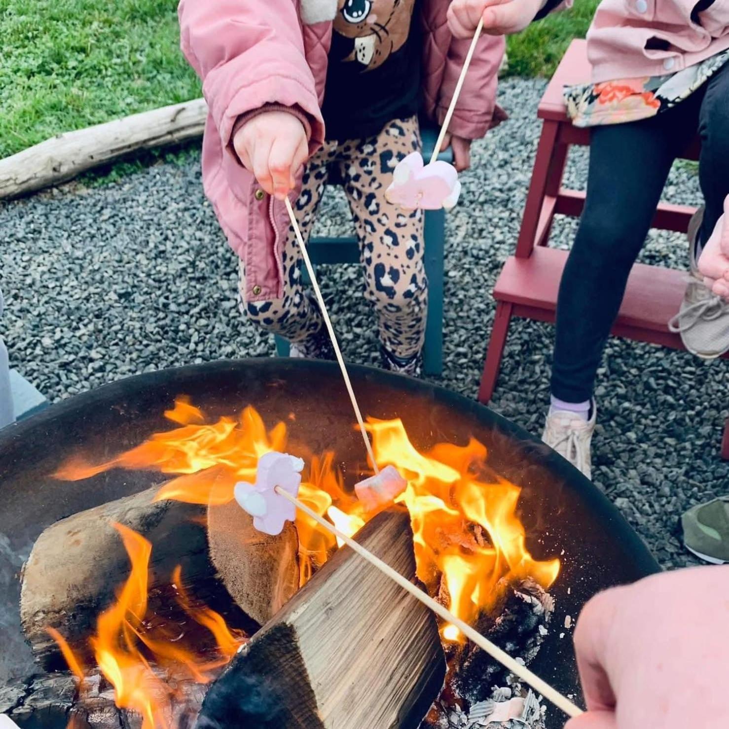 Carrowmena School House & Glamping Hotel Limavady Ngoại thất bức ảnh
